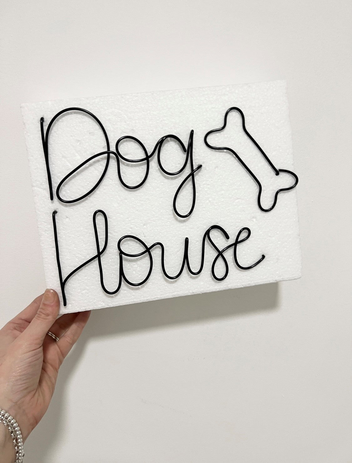 'Dog House' Wire Sign With Bone